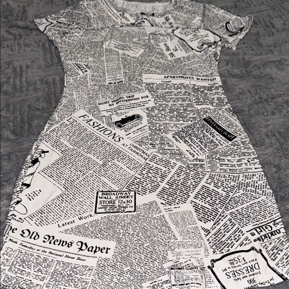 Dresses & Skirts - Medium Newspaper Dress